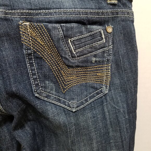 Almost Famous jeans 0 distressed whiskered stretch low rise waist denim grunge - Picture 11 of 15